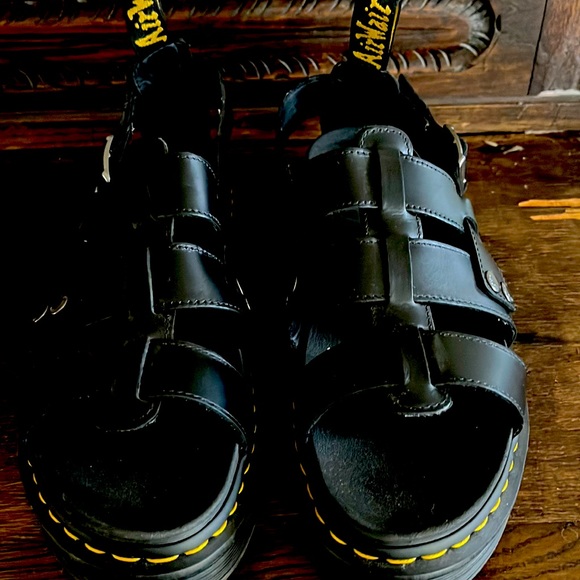 Dr. Martens Other - Dr. Martens Mens Size 12 Sandal Airwall with bouncing soles